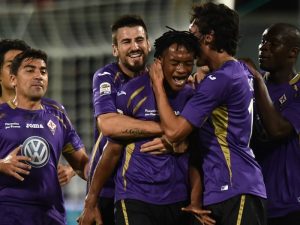 Il centrocampista della Fiorentina Cuadrado festeggia il gol