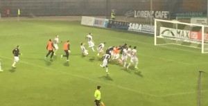 La gioia dei giocatori dell'Ascoli al termine del match Ascoli-Forlì 