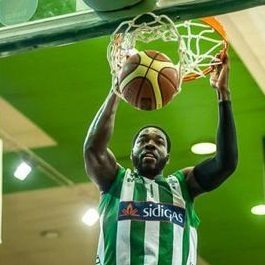 Basket: Avellino batte EA7 Milano, Sassari è sola in vetta