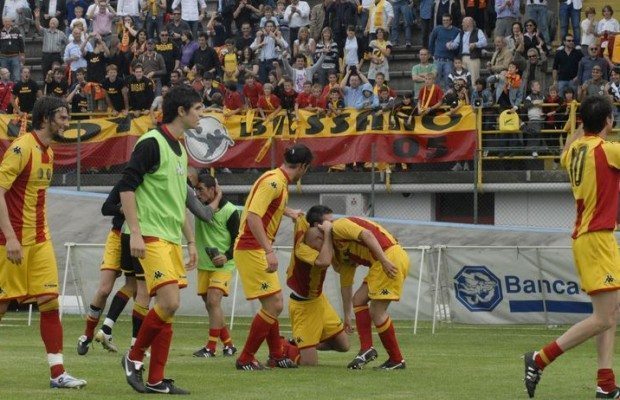 Bassano-Como: Asta vince e torna in vetta