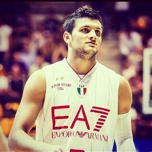 Basket: Ea7 Milano tenta la fuga