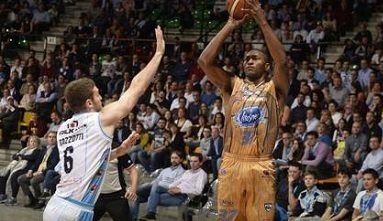 Basket: Cantù fa suo lo spareggio playoff