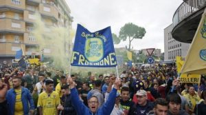I festeggiamenti dei tifosi del Frosinone per la promozione in Serie A | Foto Web