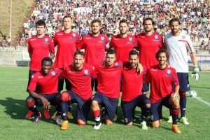 La prima formazione del Cagliari della stagione 2015-16