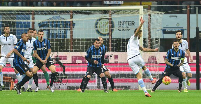 La Lazio castiga l’Inter, la classifica si accorcia