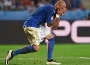 Simone Zaza sbaglia malamente il rigore per l'Italia | Foto Twitter