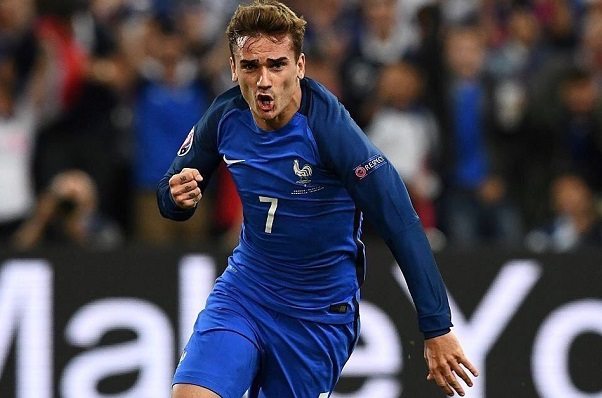 Griezmann risponde a Cr7, Francia vola in finale