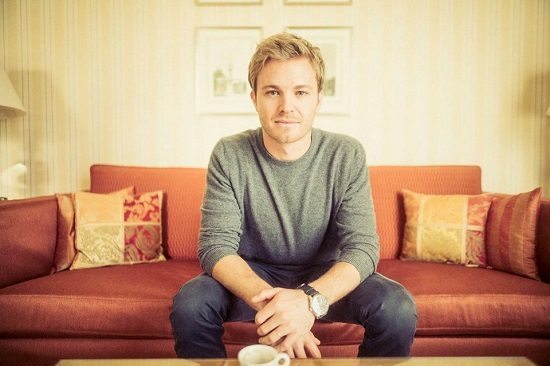 Nico Rosberg si ritira, l’annuncio su Facebook