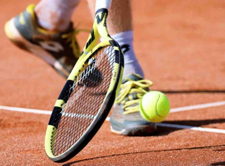 Giocatore di tennis in azione