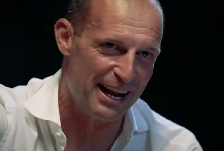 Allegri durante una intervista