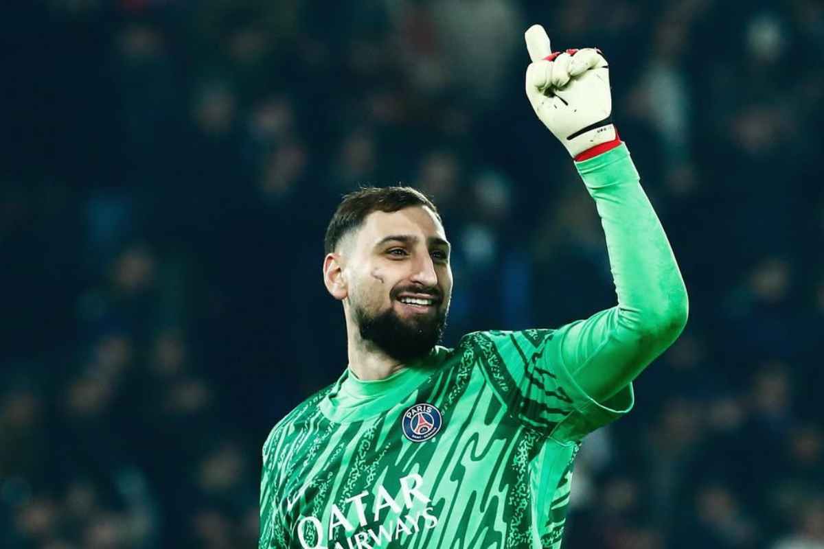 Gigio Donnarumma esulta dopo una vittoria del PSG