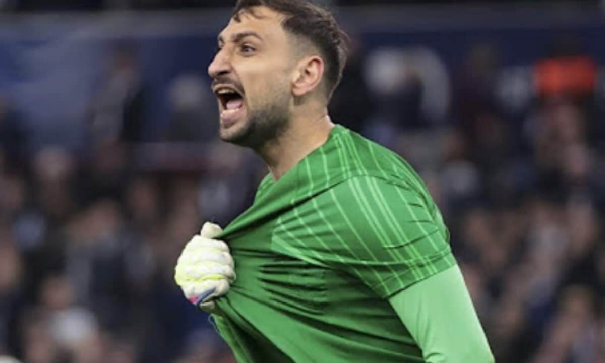 Donnarumma esulta