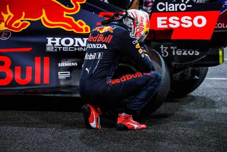 Verstappen lascia Redbull