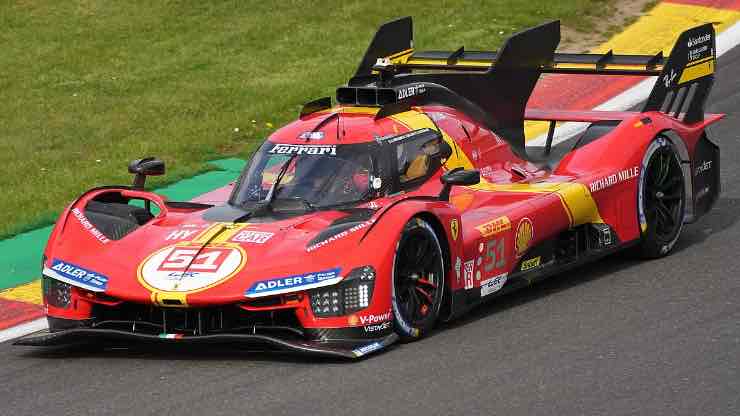 Squalifica per Ferrari