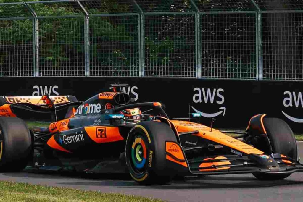 McLaren in pista