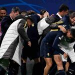 Giocatori della Juventus esultano dopo un gol
