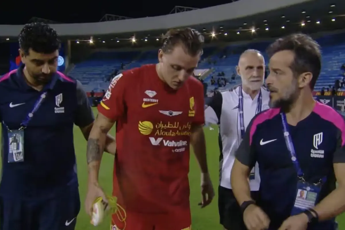 Retegui, grave infortunio durante la partita: frattura della tibia