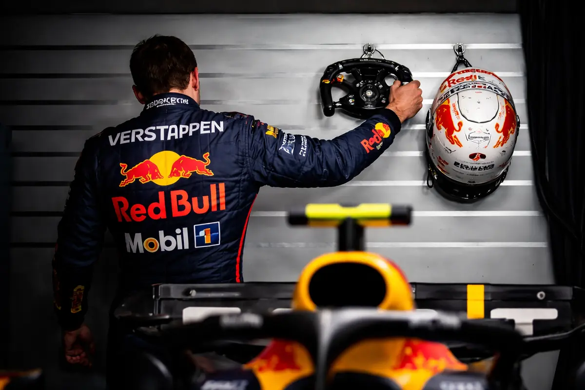 Verstappen e la Red Bull ai ferri corti